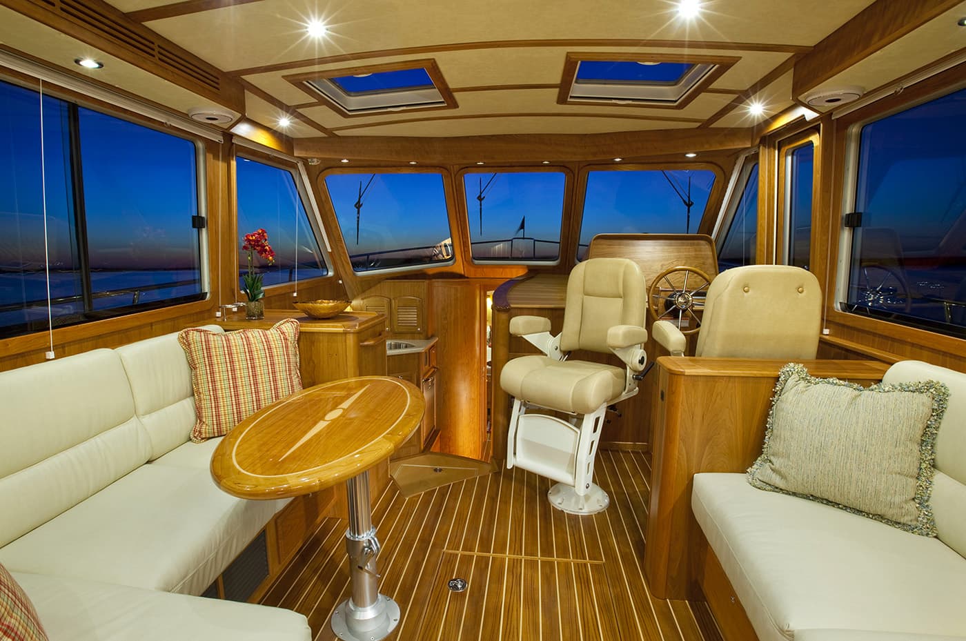 Sabre 42 Salon Express Interior
