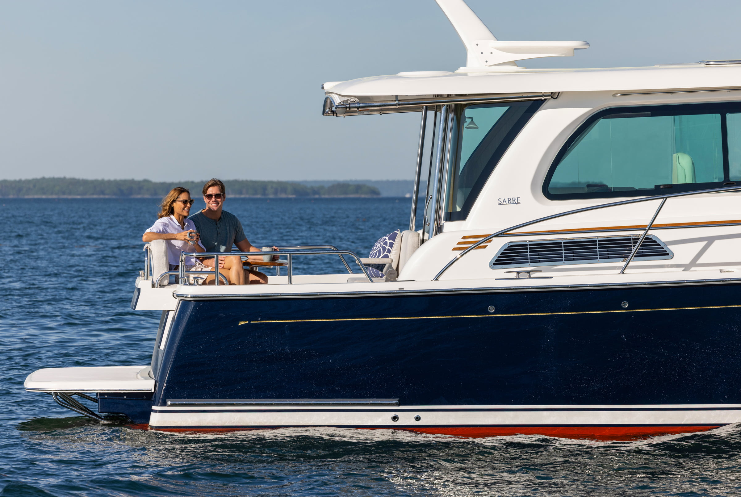 Sabre Yachts 38SE back of boat